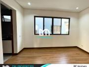 For Sale: Brand New 3 Storey House and Lot in in BF...