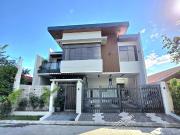 For Sale: Brand New Elegant Modern House in BF Resort...