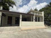 FOR SALE! Bungalow Modern House and Lot in Granada...