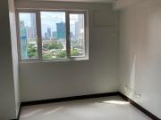 FOR SALE CONDO ALONG TAFT LRT VITO CRUZ DE LA SALLE...