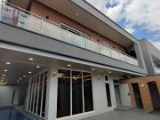 FOR SALE CONTEMPORARY RUSTIC INDUSTRIAL VILLA TYPE HOME...