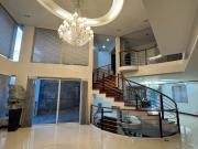 FOR SALE Elegant 5 Bedroom House in Ayala Hillside...