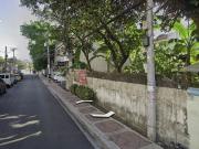 For Sale: House and lot for tear down at Vancouver Qc