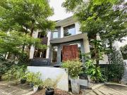 Luxury 4BR House & Lot with Wine Cellar & Koi Pond in...