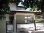 FOR SALE: House Manila Metropolitan Area >Alabang