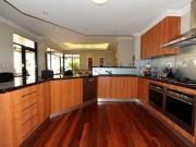FOR SALE: House Manila Metropolitan Area >Makati