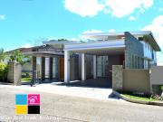 FOR SALE HOUSE WITH SWIMMING POOL AND ELEVATOR IN MARIA...