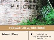 FOR SALE Lot w/ old house located at Ayala Heights,...