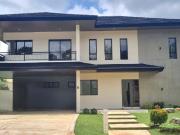 For Sale Modern 2 Storey House & Lot in Sun Valley...