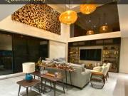 For Sale: Modern House with Porch and Balcony in Tivoli...
