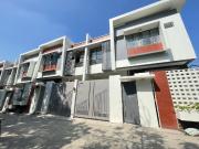 For Sale! Near SM North Brandnew Townhouse with 2 Car...