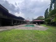 FOR SALE New in The Market! Big Cut Mid Century House in...