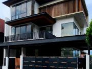 For Sale: New Modern Home with Elevator and swimming...
