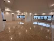 For Sale: Newly Renovated 3 BR Unit at Apartment Ridge...