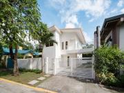 FOR SALE Newly Renovated House Filinvest Heights 2,...