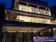 FOR SALE OVERLOOKING 3 STOREY/5 BR HOUSE IN LABANGON...