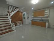 For Sale! Project 2 QC Townhouse with 4 Bedroom 2 Car...