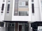 For Sale! Roces Avenue Quezon City Townhouse with...