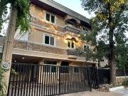 FOR SALE SH70 10 Bedroom House and Lot in Hillborough...