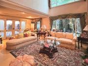 FOR SALE Spacious 4 Bedroom House and Lot in...