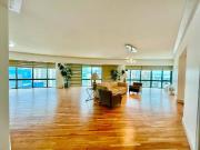 For Sale: Special 4 Bedroom Unit in Rizal Tower Rockwell...