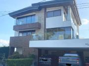 FOR SALE THREE STOREY CONTEMPORARY HOME IN ANGELES CITY...