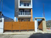 For sale: Three Storey House and Lot for Sale in Suello...