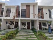 For sale Townhouse inner unit in Atlu Bola, Mabalacat...
