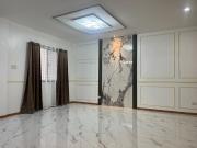 For Sale Townhouse Residential Roxas Dist. Quezon City