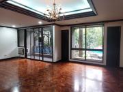 FOR SALE Unfurnished Corner Condo Unit with Balcony in...