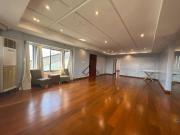 FOR SALE Upgraded Spacious Penthouse Unit in Wilson St....