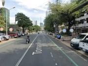 FOR SALE With 3 Storey Building in Tomas Morato,...