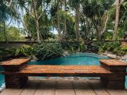 FOR SALE/LEASE Corner Two Storey House and Lot with...