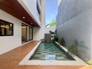 FOR SALE/LEASE House and Lot in Multinational Village,...