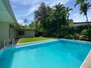 FOR SALE/RENT Bungalow with Garden and Pool in Urdaneta...