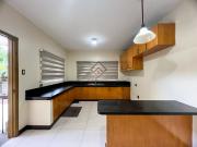FOR SALE/RENT Split Level 5BR House in Valle Verde 2,...