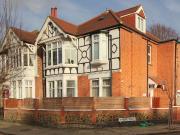 Fordhook Avenue W5, 2 bed flat to rent, £2,200 pcm |...