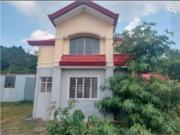 FORECLOSED House & Lot in Susana Executive Village,...
