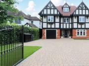 Forest Lane, Chigwell, IG7 5AE, United Kingdom | 7 bed...