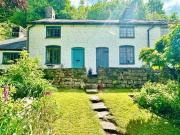 Forge Row, Cwmavon, 2 Bedroom End
