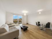 Forge Square, London E14, 2 bed flat to rent, £2,250 pcm...