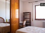 Fornire la camera in appartamento con 3 camere da letto...