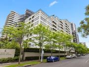 Forthcoming Sale: Extra Large Layout With Quiet Greenery...