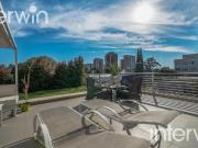 Forum Alcorta Casa de 6 ambientes con terraza propia....