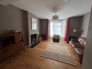 Four bed house bills inc no deposit no refs