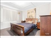 FOUR BEDROOM COTTAGE IN PARK AVENUE!