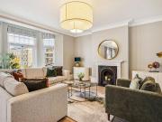 Four bedroom flat available for rent in South Kensington SW7