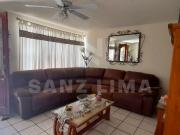 Fracc. Del Bosque: Luminosa y amplia casa familiar, con...