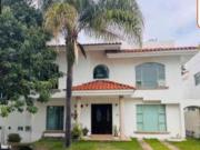 FRACCIONAMIENTO JARDIN REAL CASA EN VENTA COTO 4