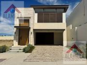 Fraccionamiento La Valenciana casa nueva